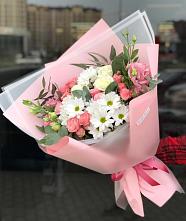 Букет цветов из:  Розы, Лизиантусы и Хризантемы в Псекупс