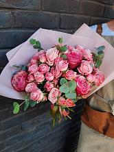 Букет розы в пальмах в Псекупс Букет цветов из: Розы в Псекупс